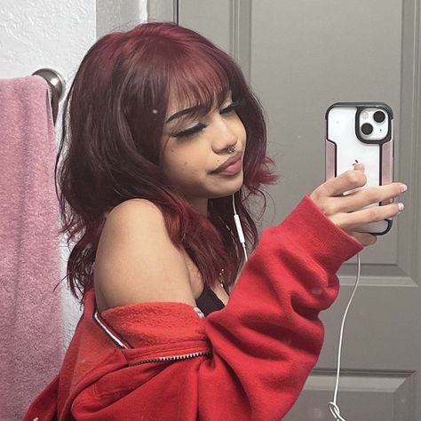 Latina Hair, Y2k Hairstyles, Dyed Hair Inspiration, Cute Makeup Looks, Hair Stylies, Foto Ideas Instagram, Hair Inspiration Color, Ideas For Instagram Photos, Hair Inspo Color