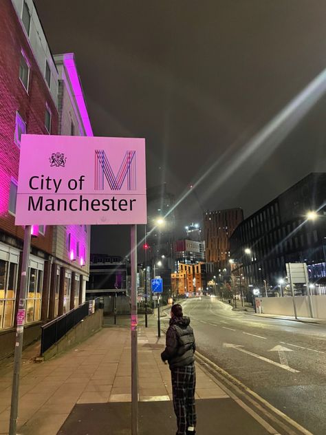 Manchester Instagram Story, Manchester Astetic, The University Of Manchester, Manchester Metropolitan University, Manchester England Aesthetic, Manchester University Aesthetic, Manchester Uk Aesthetic, Manchester Aesthetic Night, University Of Manchester Aesthetic