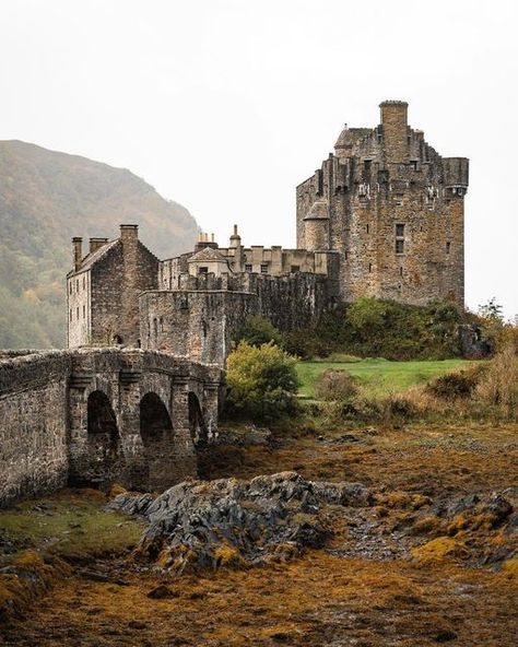 VisitScotland on Instagram: "Scottish castles and autumnal colours - a winning combo! 🙌🏰 Here are a few that are sure to make you fall in love 🍂 📍 Eilean Donan Castle, Dornie, West Highlands 📷 @jameslloydcole 📍 Craigievar Castle, Aberdeenshire 📷 @a_ontheroad 📍 Doune Castle, Stirlingshire 📷 @scottjamespryde 🏰 📍 Brodick Castle, Isle of Arran 📷 @jamesalroca 📍 Castle Fraser, Aberdeenshire 📷 @ruaridhmccoll #VisitScotland #Scotland #ScottishCastles #CastlesOfScotland #Autumn #ScotlandIsC Scotish Highlands, Scottish Aesthetic, Castle Fraser, Highlands Castle, English Aesthetic, Aberdeenshire Scotland, Eilean Donan Castle, Painting References, Dark Castle