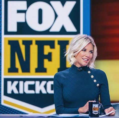 Charissa Thompson Wiki, Bio, Age, Spouse, Height, Insta and Fox NFL Samantha Ponder, Charissa Thompson, Football And Basketball, Fox Sports, College Sports, Sports Stars, How Old, Emmy Awards, Baseball Players