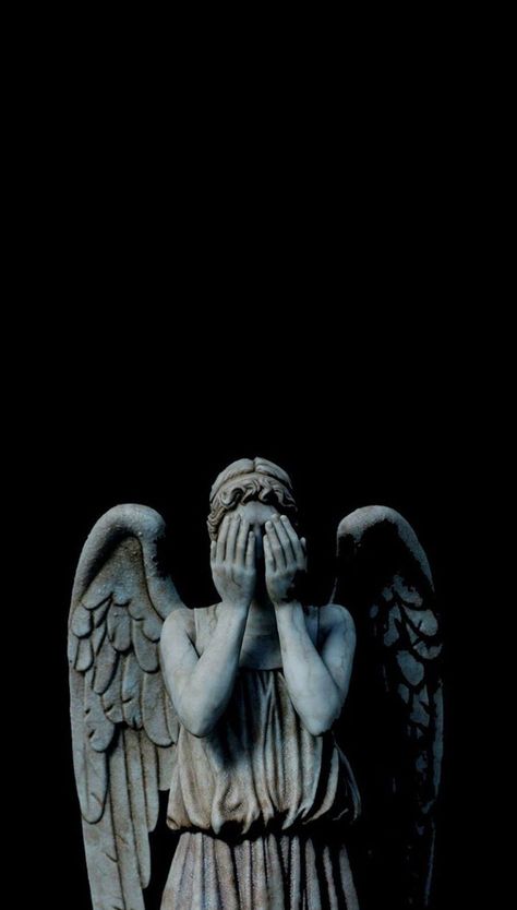 Statue Wallpaper, Iphone Wallpaper Ocean, Weeping Angel, Greek Statues, Angel Wallpaper, Angel Sculpture, Greek Sculpture, Angel Aesthetic, Angel Statues