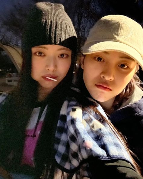 Yuna And Ryujin, Sisters Forever, Korean Birthday, Best Friends Forever, Best Couple, Friends Forever, Record Label, Instagram Update, South Korean Girls