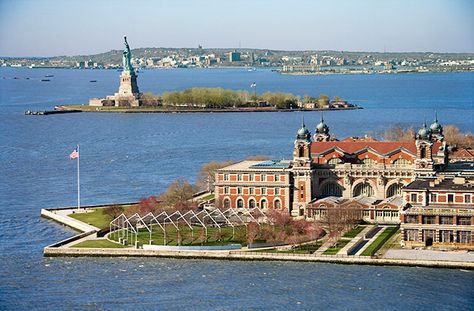 New York City's Most Treasured National Park Sites | Fodor's Travel New York City Museums, Liberty Island, Places In America, Ellis Island, New York City Travel, Nova York, National Monuments, North Dakota, Magical Places