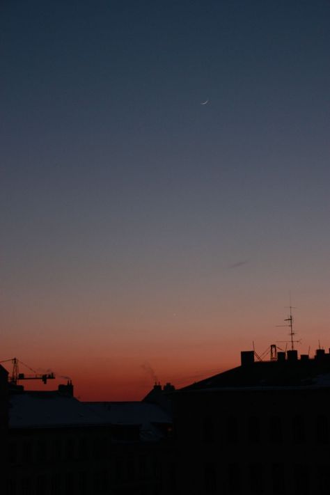 Silhouette Of City Against Clear Sky During Sunset Photography, Art, Clear Sky Sunset, Clear Sky, Sunset Sky, Korn, Art Inspo, Quick Saves