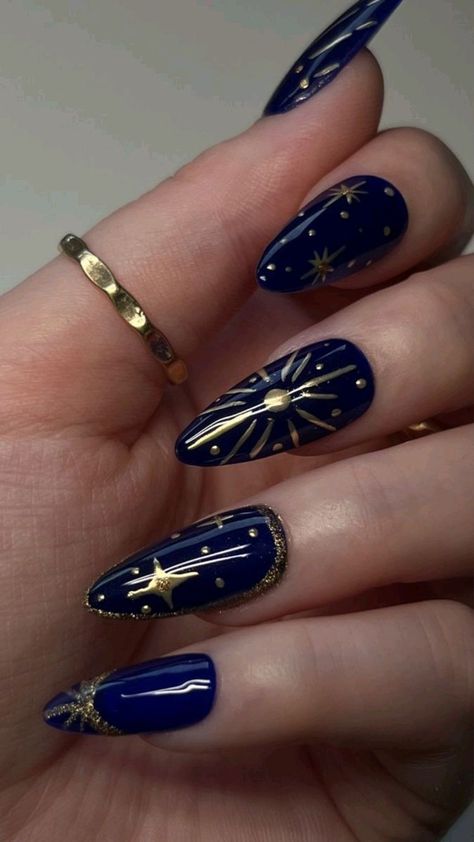 30 Extraordinary Blue Nail Designs To Captivate Everybody’s Heart Navy Blue Nail Designs, Blue Gold Nails, Dark Blue Nails, Royal Blue Nails, Navy Nails, Navy Blue Nails, Witchy Nails, Prom Nail, Blue Acrylic Nails