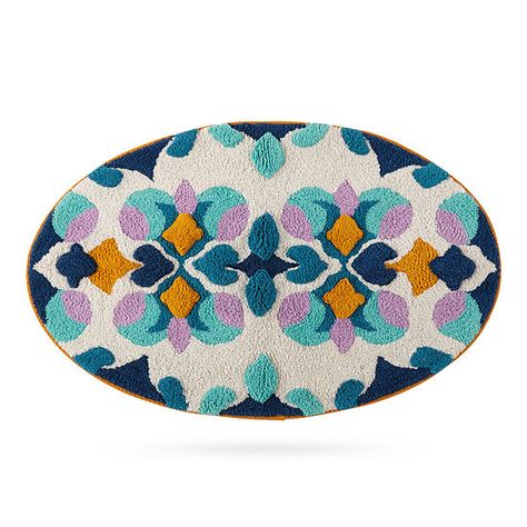 Half Bath Rug Ideas, Cool Bathroom Rugs, Colorful Bathroom Rug, Cute Bathroom Rugs, Toilet Rug Ideas, Boho Half Bath, Bathroom Rug Placement, Bath Rug Ideas, Fun Bathroom Rugs