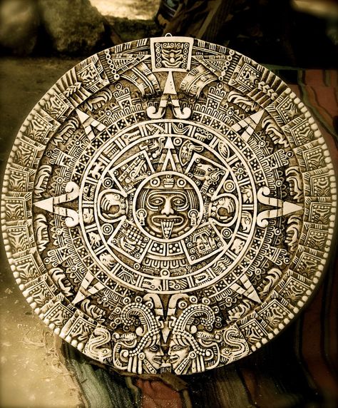 Mayas Mayan Tattoos, Aztec Culture, Mayan Calendar, Mayan Art, Aztec Tattoo, Aztec Warrior, Mayan Culture, Aztec Calendar, Aztec Art