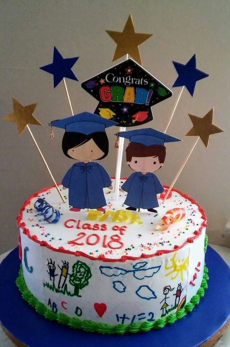 Preschool graduation cake decorations Graduation Cake For Preschool, Graduation Cake Kindergarten, Preschool Graduation Cake Ideas, Kindergarten Graduation Cakes, Kinder Graduation Cake, Preschool Graduation Cake, Kindergarten Graduation Cake, Simple Graduation Cakes, Preschool Graduation Party