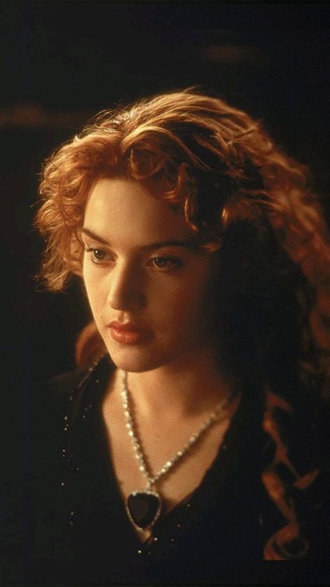 Kate Winslet, Titanic Kate Winslet, Leo And Kate, Titanic Movie, 90s Hairstyles, Actrices Hollywood, العناية بالشعر, Film Aesthetic, Fav Celebs