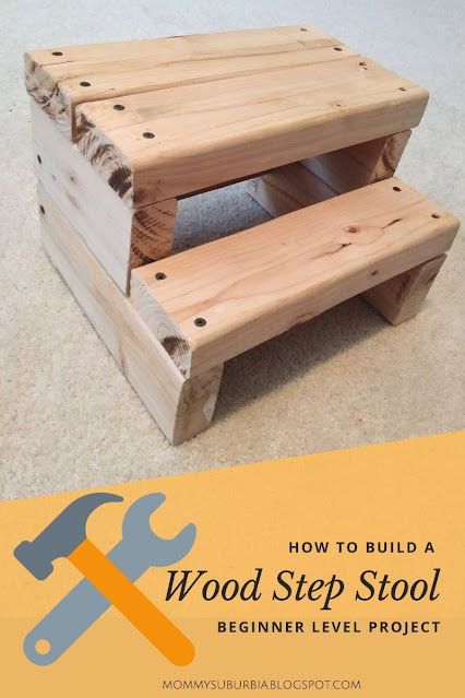 Stepping Stool Diy, Scrap Wood Stool, Easy Diy Step Stool, Small Scrap 2x4 Projects, Beginner Pallet Projects, Build A Step Stool, Diy Stepping Stool, Diy Wooden Stool Simple, Small Scrap Wood Projects Diy Easy