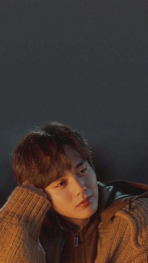 yoo seung ho phone lockscreen. #korean #yooseungho #iamnotarobot #kpop Yoo Seung-ho, Kdrama Crush, Yo Seung Ho, New Korean Drama, Wallpaper Idea, Smile Wallpaper, Yoo Seung Ho, Phone Lockscreen, Best Friend Photos