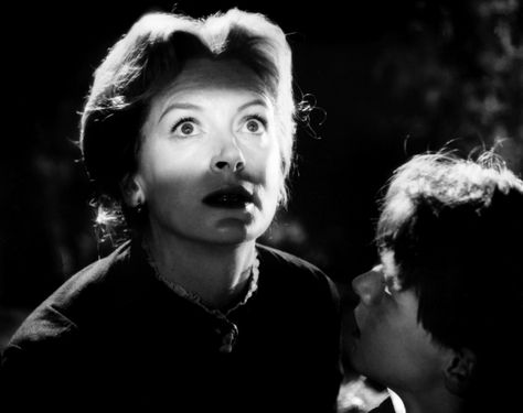 The Innocents Horror Movie Scenes, The Innocents, Black And White Movie, Movie Black, Creepy Horror, Best Horror Movies, Classic Horror Movies, Best Horrors, Black And White Film