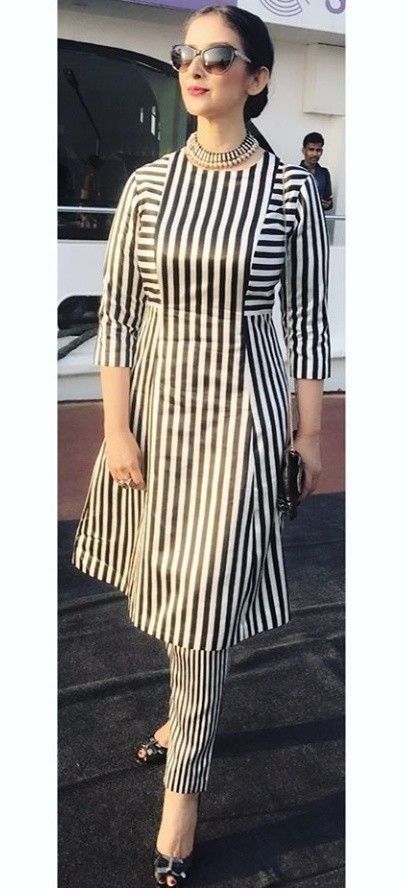 Dirndl, Couture, Fitted Kurti Designs, Vertical Stripes Kurti Designs Latest, Stripe Kurti Designs, Paint Kurti Design, Paint Plazo Design, Designer Kurti Patterns Ideas, Up Down Kurti Pattern