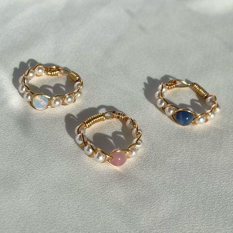 Braided Gemstone and Pear Rings🎀 • • • #wirewrappedjewelry #wirewrappedring #wirewrapping #wirewrappedcrystals #etsyseller #etsysellersofinstagram #etsyhandmade #etsyhandmadejewelry #shopsmall #etsyjewelry Pear Rings, Pearl Ring Gold, Gold Wire Ring, Diy Wire Jewelry Rings, Gold Wrap Ring, Diy Beaded Rings, Wire Jewelry Rings, Etsy Jewelry Handmade, Crystal Bead Jewelry