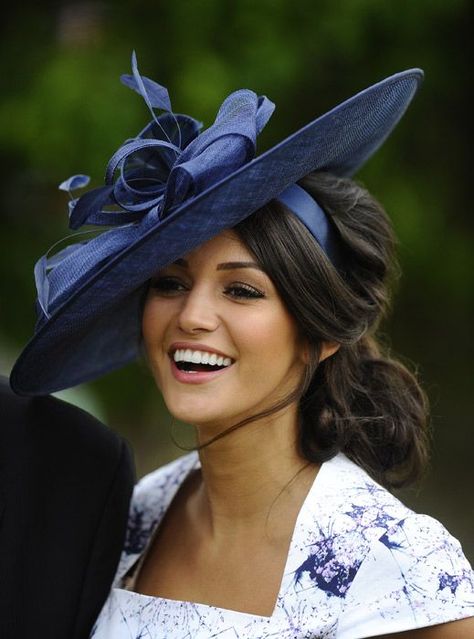 Michelle Keegan's stunning new look at the races - Photo 1 | Celebrity news in hellomagazine.com  Love the hat and hair Kentucky Derby Women, Kentucky Derby Outfit, Kentucky Derby Fashion, Kentucky Derby Style, Derby Fashion, Derby Outfits, Ascot Hats, Michelle Keegan, Elegant Hats