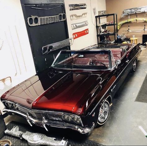 1969 Impala Lowrider, Old Fancy Cars, Cars For Family, Red Lowrider, Low Riders Cars, Low Rider Cars, Car Ride Ideas, Dinner Couple, Aesthetic Braids