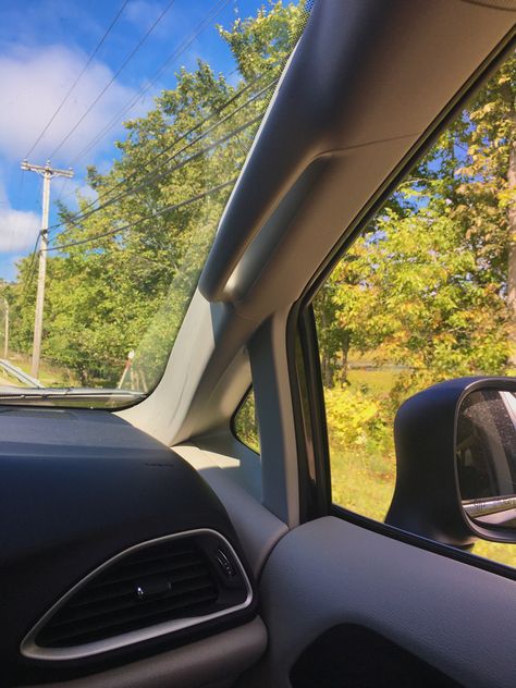 Sunny Driving Aesthetic, Nice Sunny Day Aesthetic, Sunny Drive Aesthetic, Nice Weather Aesthetic, Driving Snaps Day, Day Drive Aesthetic, Driving School Aesthetic, Car Drive Aesthetic Day, Inside Of A Car Aesthetic