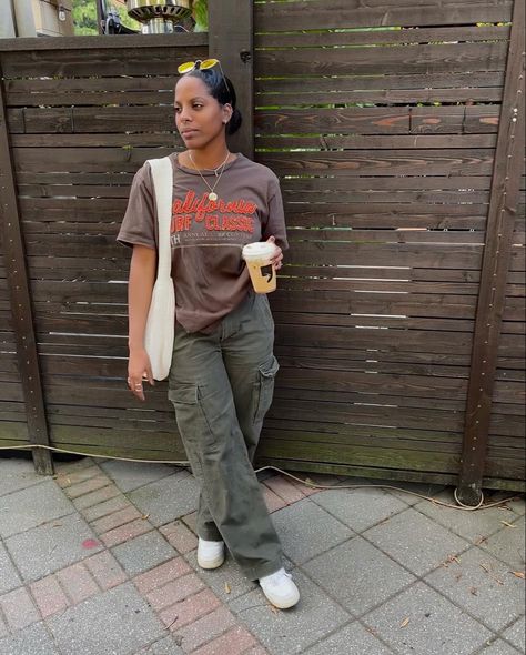 Brown and green Orange And Green Aesthetic Outfit, Brown Black And Green Outfit, Olive Green Streetwear Outfit, Brown Tshirt Outfit For Women, Brown Graphic Tee Outfit, Dark Brown Shirt Outfit, Grey And Green Outfit, Brown And Grey Outfit, Green And Brown Outfits