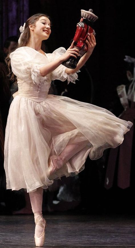 Ballet Photography, Nutcracker Costumes, Ballet Images, Adult Ballet, Ballet Beauty, Ballet Poses, Ballet Inspiration, Nutcracker Ballet, Ballet Fashion