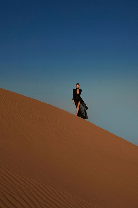 Sarah Krick for Numéro Russia with Lana Zakocela | Fashion Editorials Maspalomas, Fashion Desert Photography, Sandune Photoshoot, Desert Photography Model, Lana Zakocela, Desert Fashion Shoot, Desert Fashion Editorial, Desert Woman, Desert Editorial