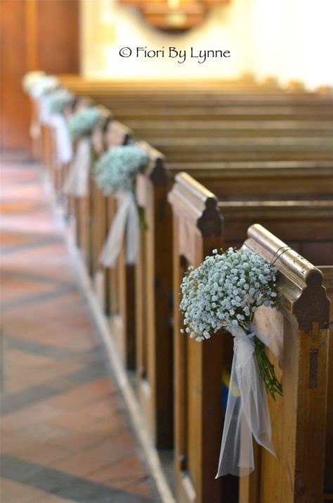 Church Wedding Decorations Aisle, Church Pew Decorations, Wedding Pew Decorations, Wedding Church Aisle, Pew Flowers, Wedding Church Decor, Gypsophila Wedding, Pew Decorations, Wedding Pews