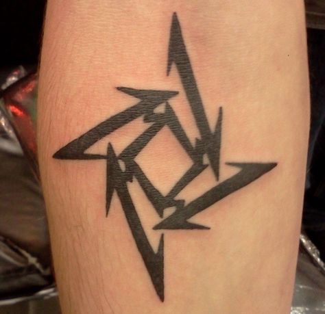 Possible Metallica tattoo Metallica Star Tattoo, Metallica Tattoo Women, Metalica Tattoo, Tattoos Band, Rock Tattoos, Metallica Tattoo, Jack Tattoo, Pink Floyd Art, Rock Tattoo