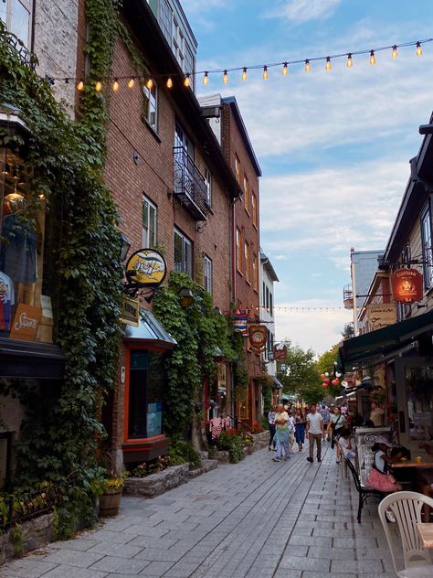 Quebec Aesthetic Summer, Montreal Canada Aesthetic Summer, Montreal Aesthetic Summer, Quebec City Aesthetic, Montreal Canada Aesthetic, Quebec Aesthetic, Quebec Fashion, Quebec City Summer, Montreal Aesthetic