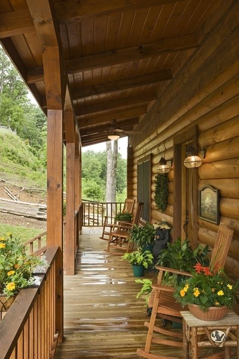 Rustic Cabin Exterior, Cabin Porches, Log Homes Exterior, Log Cabin Exterior, Cabin Porch, Log Cabin Living, Rustic Log Cabin, Rustic Porch, Cabin Exterior