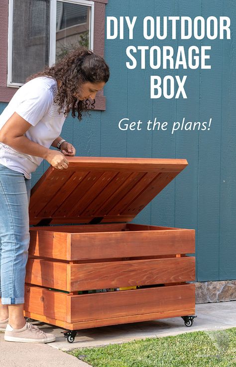 Easy wooden DIY outdoor storage box or bench for patio. Detailed how to build tutorial, plans and video. Outdoor toy storage idea #anikasdiylife Outdoor Toy Storage Diy, Diy Outdoor Toys, Outdoor Toy Storage, Diy Wood Box, Build Outdoor Furniture, Diy Outdoor Storage, Outdoor Box, Outdoor Storage Bench, Diy Storage Bench