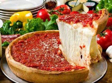 Chef Skills, Pizza Chicago, Chicago Style Deep Dish Pizza, Deep Dish Pizza Recipe, Chicago Deep Dish Pizza, Chicago Style Pizza, Chicago Pizza, Deep Dish Pizza, Best Pizza