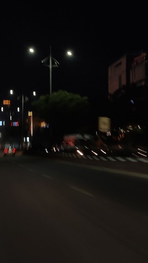 Dark Road Pictures, Mumbai Night Aesthetic, Fake Pictures Night, Night Road Photography, Night Street Snap, Dark Roads Aesthetic, Night Road Snap, Aesthetic Night Snaps, Road Aesthetic Night