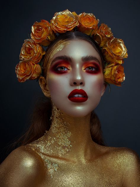 Bodypainting, Greek Mythology Makeup, Persephone Makeup, Creative Makeup Photography, Goddess Makeup Look, Gold Face Paint, Avant Garde Photography, Goddess Makeup, Toni Stark