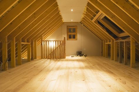 The decision regarding the thickness of plywood to use for the subfloor in the attic has a lot to do with how you intend to use the attic, and it also depends on the spacing of the ceiling joists. Oversizing is an unnecessary expense, but you don't want to fall through. Attic Floor, Loft Extension, Attic Staircase, Garage Attic, Attic Bedroom Designs, Floor Storage, Finished Attic, Attic House, Attic Playroom
