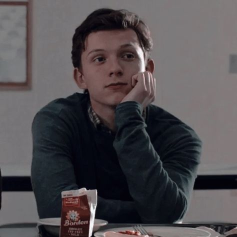 Peter Parker Cute Pics, Tom Holland Peter Parker Icon, Peter Parker Tom Holland Icons, Peter Parker Cute, Peter Parker Mcu, Mcu Peter Parker, Peter Parker Icons, Spider Man Tom Holland, Peter Parker Tom Holland