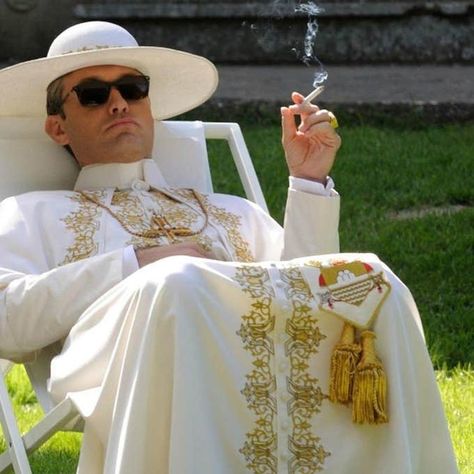 Young Pope Smoking Tumblr, Jude Law, Sylvie Facon, Movie Fashion Outfits, Young Pope, New Pope, Movie Fashion, Last Supper, Black Culture