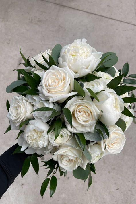 White Peony And Rose Bouquet, White Peonies And Roses Bouquet, Carnation Wedding Flowers, Peony Wedding Bouquet, Peonies Centerpiece, Peony Bouquet Wedding, White Peony, Peony Wedding, Peony Rose