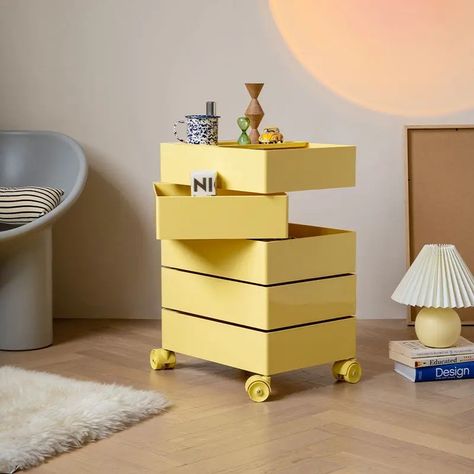 Bedside Table Bedroom, Home Bookshelves, Yellow Furniture, Kids Shelves, Deco Studio, Table Decorating, Storage Chair, Table Bedroom, Bedroom Bedside Table