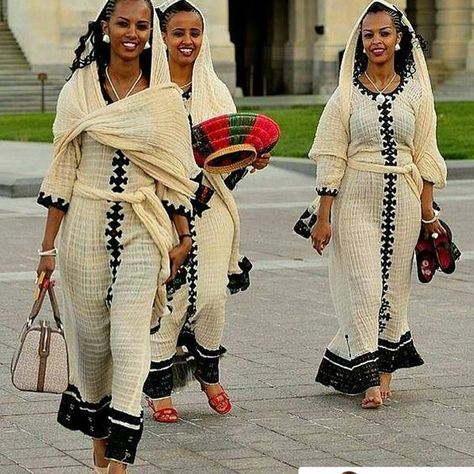 Group picture with habesha kemis .... cultural dress. #ethiopia #habesha #culture Ethiopia Traditional Clothing, Abesha Kemis, Habesha Women, Eritrean Culture, Habesha Culture, Africa Beauty, Modest Beauty, Hebrew Israelite Clothing, Eritrean Dress