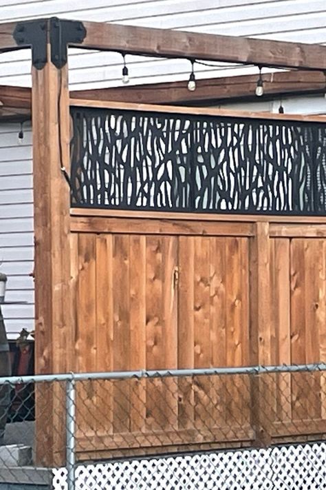 Covered Deck Privacy Wall, Wind Block For Grill, Wood Fence With Lattice Top, Back Porch Privacy Wall, Privacy Walls Deck, Raised Deck Privacy Ideas, Privacy Railings For Decks, Raised Deck Privacy, Deck Wind Break Ideas