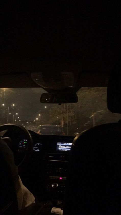 Night Aesthetic In Car, Riding In Car Aesthetic, Nighttime Car Rides Aesthetic, Car Rides With Friends Aesthetic, Night Car Ride Snap, Late Night Rides Aesthetic, Midnight Car Rides Aesthetic, Car Ride Date, Late Car Rides Aesthetic