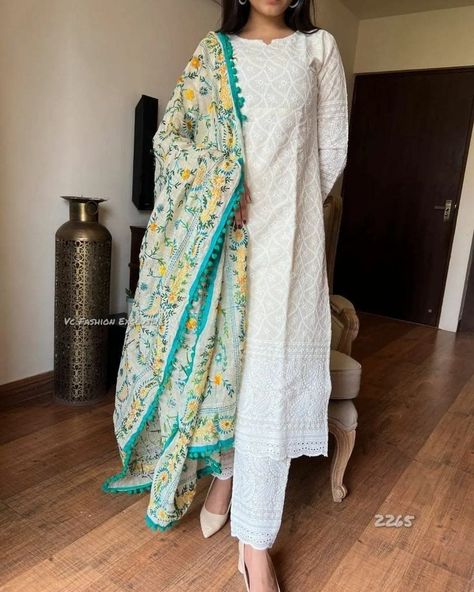 beautiful white chikankari palazzo kurta set Pakistani heavy work with heavy dupatta Kurti With Palazzo, Heavy Dupatta, Partywear Dresses, Chikankari Suits, Phulkari Dupatta, Trendy Dresses Summer, Kameez Designs, Desi Fashion Casual, Salwar Designs