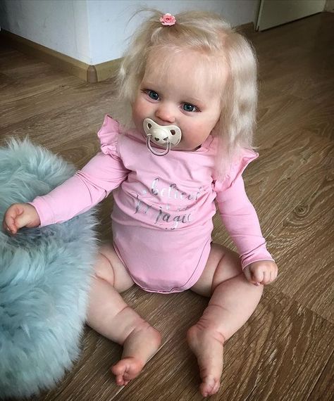 35.16US $ 11% OFF|NPK 50CM Soft  Body Silicone Reborn Toddler Girl Doll Maddie Soft 3D Skin Multiple Layers Painting Visible Veins| |   - AliExpress Layers Painting, Visible Veins, Baby Dolls For Toddlers, Pretty Blonde Hair, Reborn Toddler Girl, Hair Play, Layer Paint, Reborn Toddler, Playing With Hair