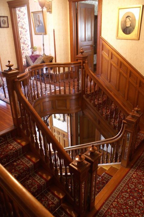 Victorian Interiors, Victorian Foyer, Queen Anne House, Old House Interior, 1920s House, Interior Stairs, House Stairs, Dream House Interior, Old House Dreams