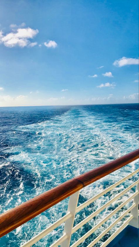 View From Cruise Ship, Cruise Wallpaper Aesthetic, Caribbean Cruise Aesthetic, Cruise Vibes Aesthetic, Cruise Astethic, Cruise Carribean, Cruise Ship Aesthetic, Ship On The Sea, Cruise Royal Caribbean