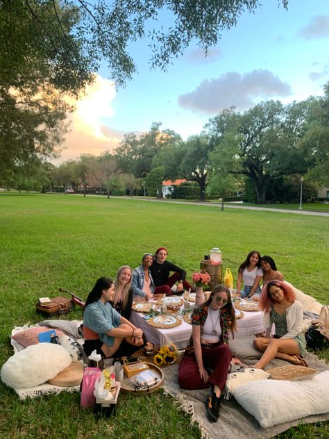 This lovely group just made the picnic + park views even more beautiful !!!!! Celebrated 21 with good friends, endless mimosas, and lot’s of laughs over the perfect picnic ambiance✨ #picnic #birthdayparty #birthdaypicnic #bdayideas #miamibirthday #miamibash #miamifun #floridafun #traveling #picnicflorida Outdoor Event Ideas, Picnic Park, Picnic Activities, Picnic Birthday Party, Activities For All Ages, Picnic Theme, Park Birthday, Picnic Aesthetic, Garden Picnic