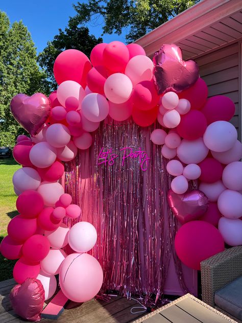 Pink 21st Birthday Ideas Outside, Pink Birthday Balloon Arch, Pink 12th Birthday Party, 33 Shades Of Pink Party, Pink Birthday Party Outdoor, 25 Shades Of Pink Party Ideas, 17 Shades Of Pink Party, Pink Preppy Party Ideas, Pink Party Food Ideas Snacks