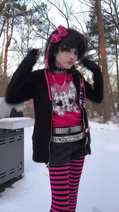 OUTFITS FOR Y/N THAT ARENT DRY - Scenecore<3 - Page 2 - Wattpad 2000s Hot Topic, Scene Outfits 2000s, Black Scene Kid, Scenecore Outfit, 2000s Emo Fashion, Afro Punk Outfits, Scene Emo Outfits, Scene Clothing, Emo Scene Outfits