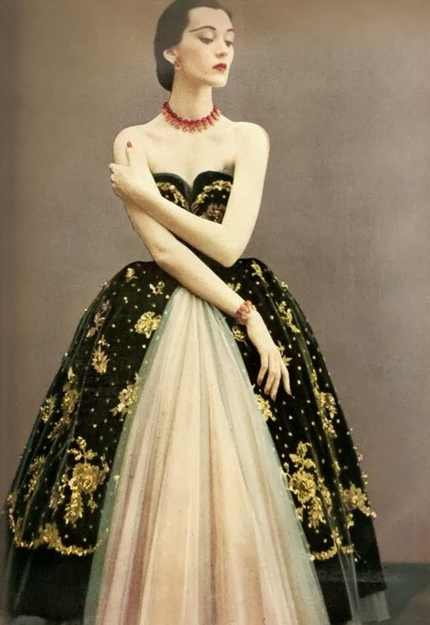 Diane on Whidbey Island: My Top 10 Christian Dior Favorites From 1950 Croquis, Couture, Christian Dior Vintage 1950s Evening Gowns, Dior 1950s Evening Gowns, Christian Dior Archive, Dior Dress Vintage, Dior Vintage Dress, New Look Dior, Dior Gowns