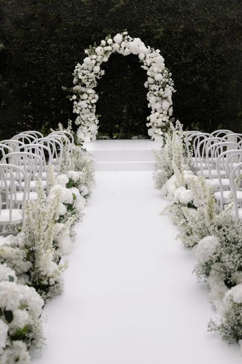 A Romantic Wedding in Waiheke Island, New Zealand - Style Guide The Lane Carribean Wedding, White Wedding Arch, Beach Wedding White, Black And White Wedding Theme, Floral Arch Wedding, Wedding Boquet, Garden Wedding Reception, White Wedding Theme, Waiheke Island