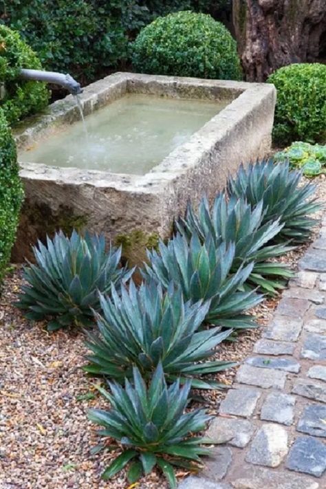 Pondless Water Features, Garden Troughs, Mediterranean Garden Design, Concrete Fountains, Diy Water Feature, Seaside Garden, Garden Water Feature, Diy Fountain, Diy Garden Fountains